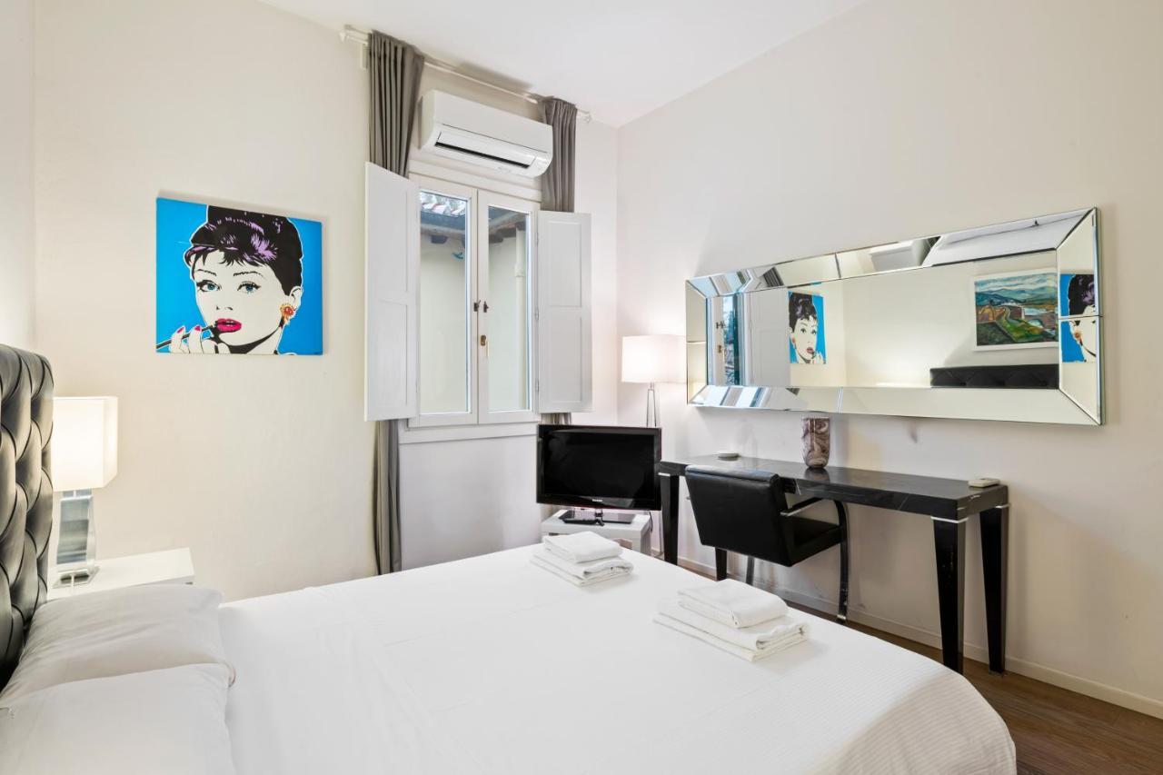 Palazzo Pitti & Boboli Comfortable Apartment Firenze Eksteriør billede